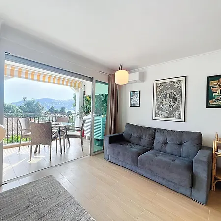 Riviera-king-studio *