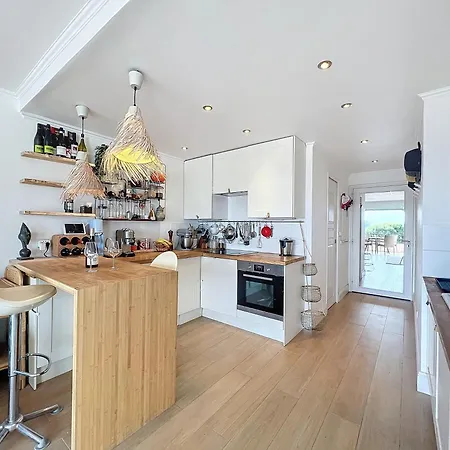 Riviera-king-studio Apartment *